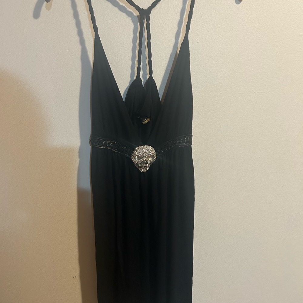 Silver Dagger Elegant Black Apparel